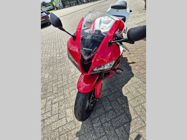 honda - cbr-600-rr