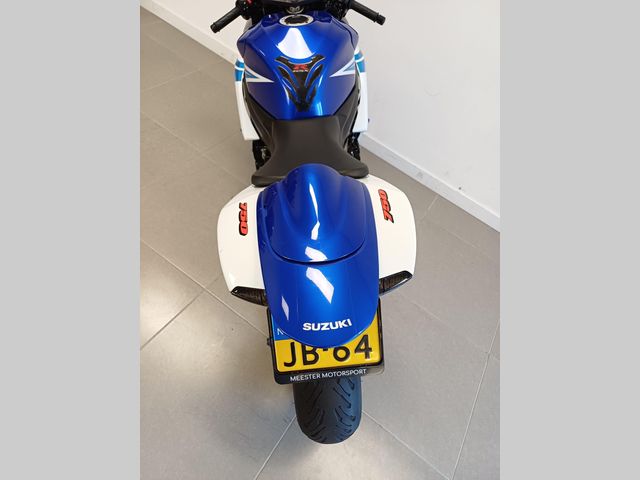 suzuki - gsx-r-750