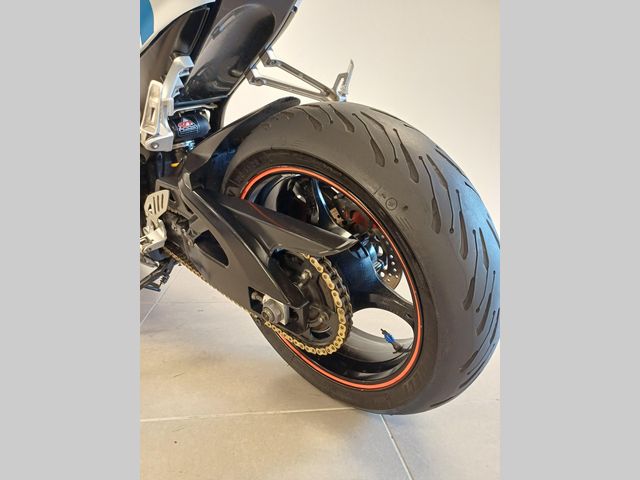 suzuki - gsx-r-750