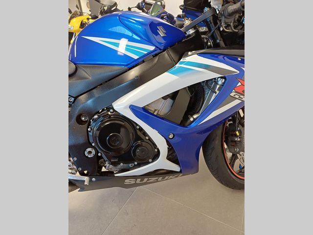 suzuki - gsx-r-750