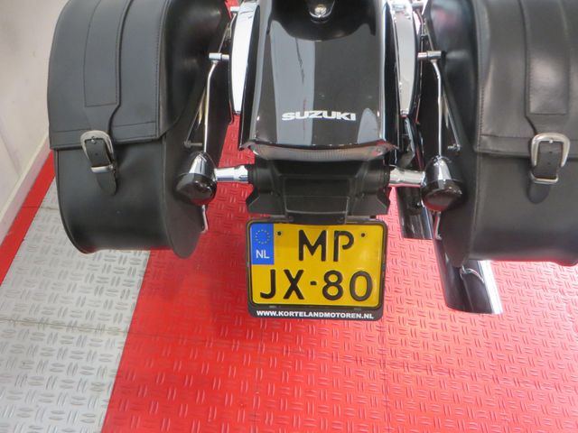 suzuki - new-intruder-m-800