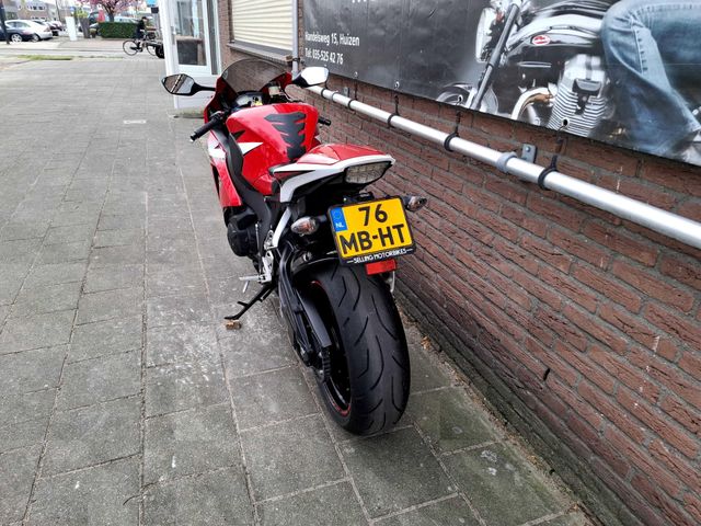 honda - cbr-1000-rr-fireblade-c-abs