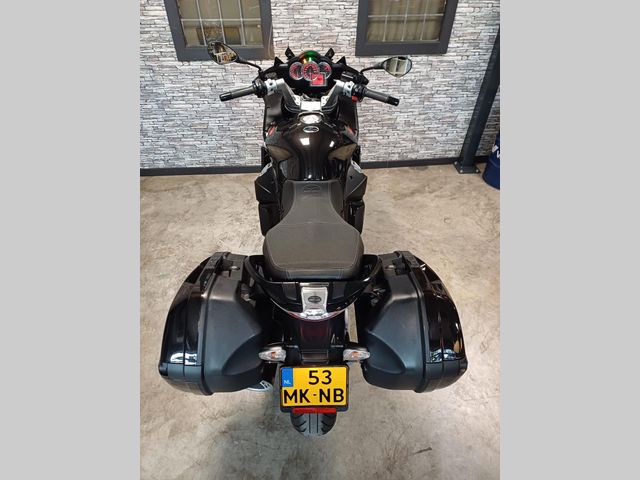 moto-guzzi - norge-1200