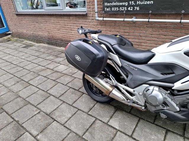 honda - nc-700-x-dct