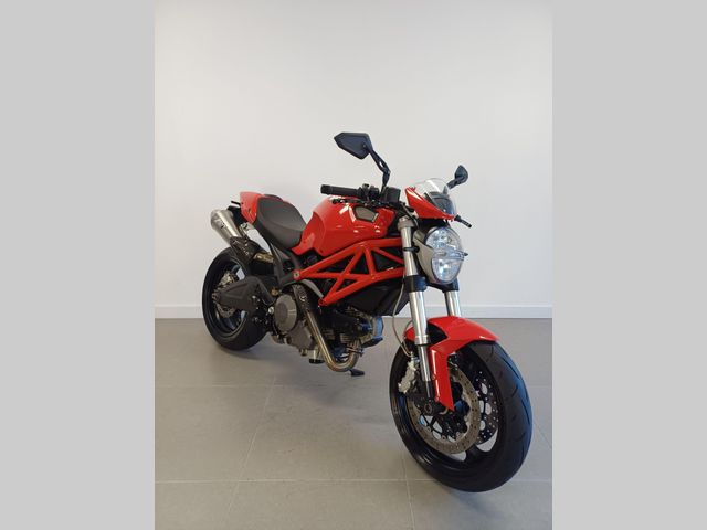 ducati - monster-696