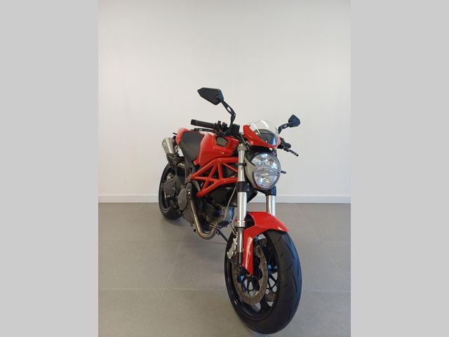 ducati - monster-696