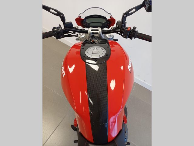 ducati - monster-696