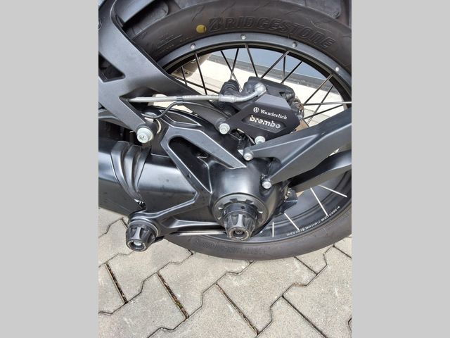 bmw - r-1250-gs-adventure