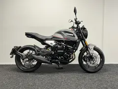 Moto Morini Seiemmezzo STR 2026 nieuw – foto 27 van 28