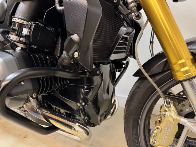 bmw - r-1200-r-abs