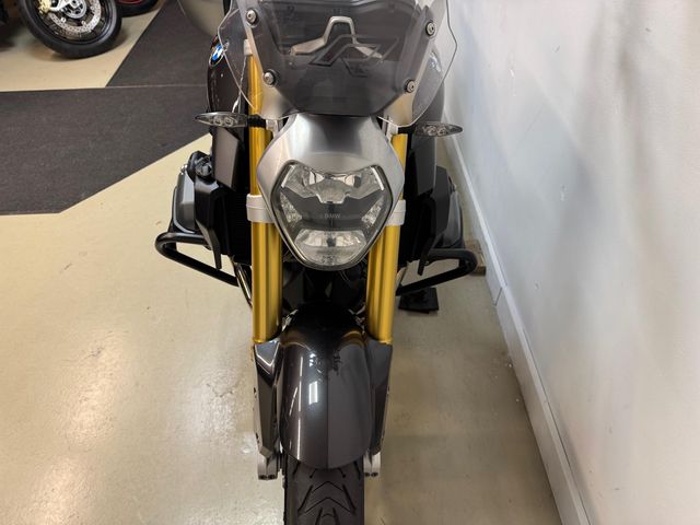 bmw - r-1200-r-abs
