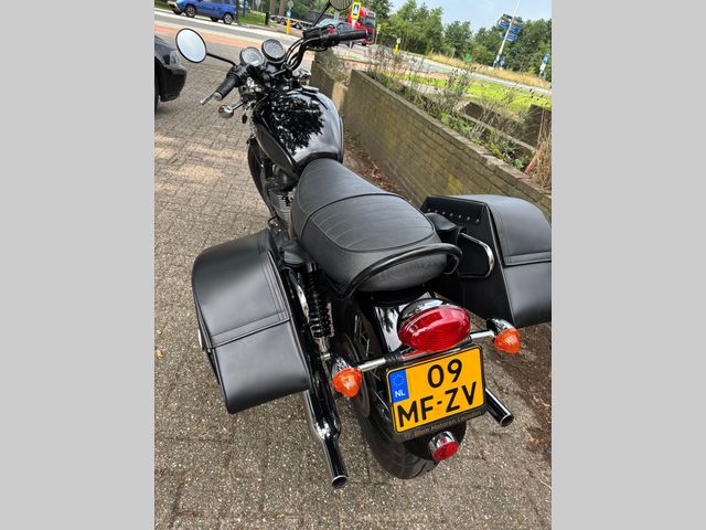 triumph - bonneville-t-100-black