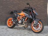 KTM 1290 SUPER DUKE R