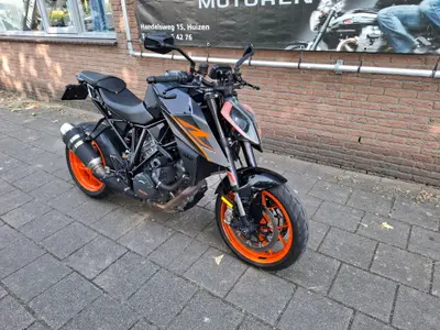 KTM 1290 SUPER DUKE R – foto 2