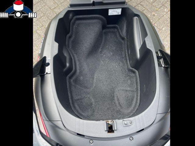 piaggio - mp3-400