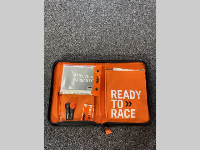 ktm - 1290-super-duke-r