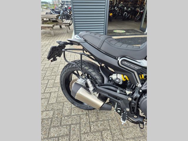 benelli - leoncino-800