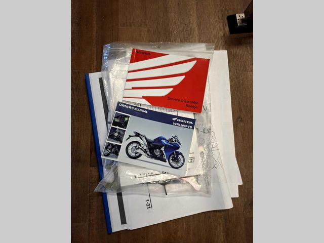 honda - vfr-1200-f-dct-c-abs