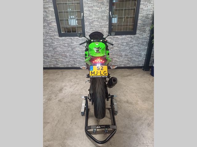 kawasaki - ninja-400-krt-edition