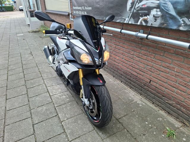 aprilia - tuono-v4