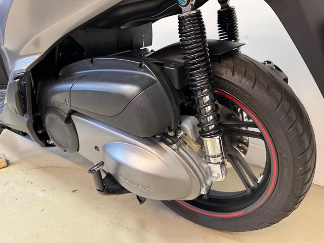 honda - sh-300i---abs
