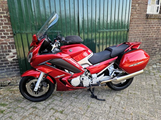 yamaha - fjr-1300