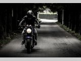 Veiligheid voorop: belangrijke uitrusting voor motorrijders